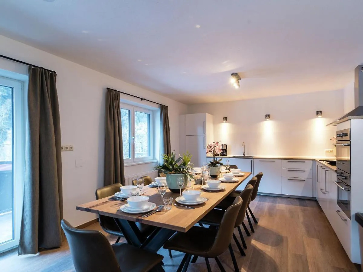 Charming Chalet With Sauna In Saalbach Hinterglemm
