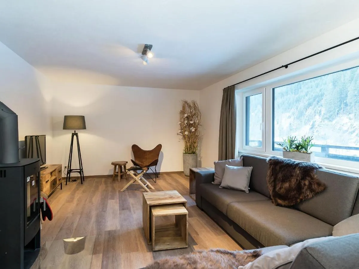 Charming Chalet With Sauna In Saalbach Hinterglemm