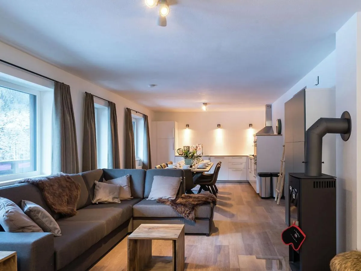 Charming Chalet With Sauna In Saalbach Hinterglemm